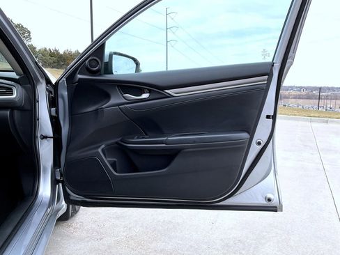 Used 2020 Honda Civic EX-L image 17