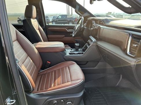 Used 2023 GMC Sierra 1500 Denali Ultimate AWD/4WD image 33