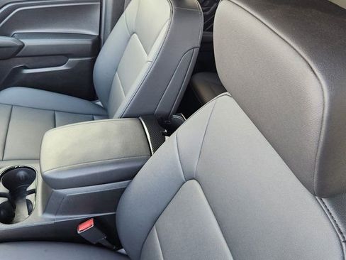 Used 2025 Chevrolet Colorado Trail Boss image 21