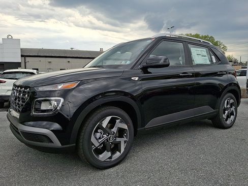 New 2026 Hyundai Venue SEL FWD image 1