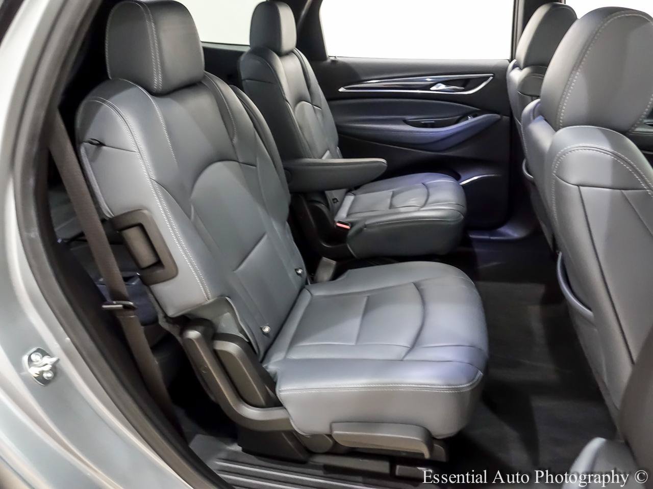 Used 2024 Buick Enclave Premium AWD/4WD image 32