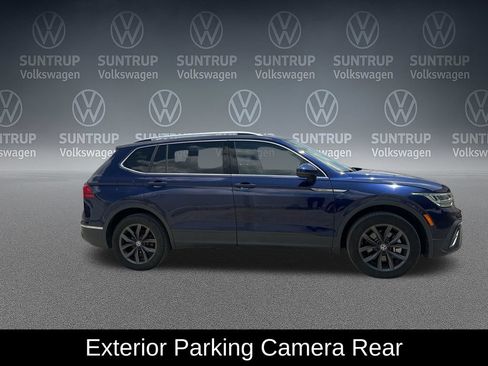 Used 2023 Volkswagen Tiguan SE w/ Panoramic Sunroof Package FWD image 8
