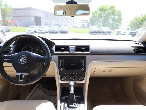 Used 2015 Volkswagen Passat 1.8T Limited Edition FWD image 14