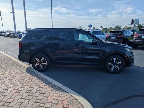 Used 2022 Kia Sorento S FWD image 4