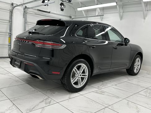Certified 2024 Porsche Macan image 11