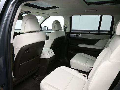 Used 2025 Hyundai Santa Fe Calligraphy image 30