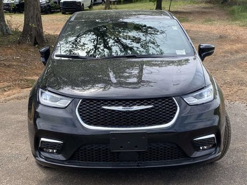 New 2026 Chrysler Pacifica Select FWD image 33