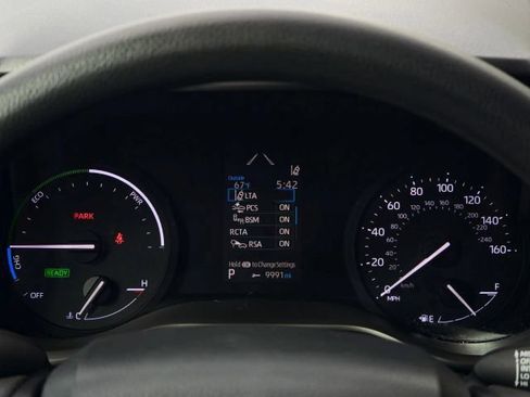 Used 2023 Toyota Sienna LE AWD/4WD image 19