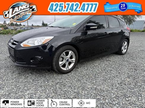 Used 2014 Ford Focus SE FWD image 1