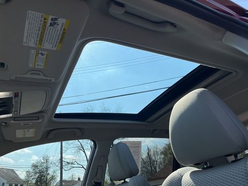 Used 2024 Subaru Forester Premium AWD/4WD image 27