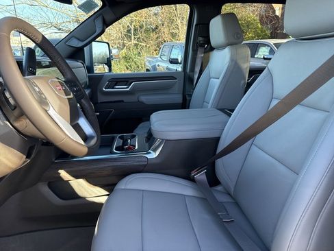 New 2026 GMC Sierra 2500 SLT w/ SLT Premium Package image 5
