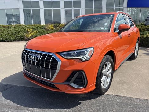 Used 2025 Audi Q3 2.0T Premium image 2