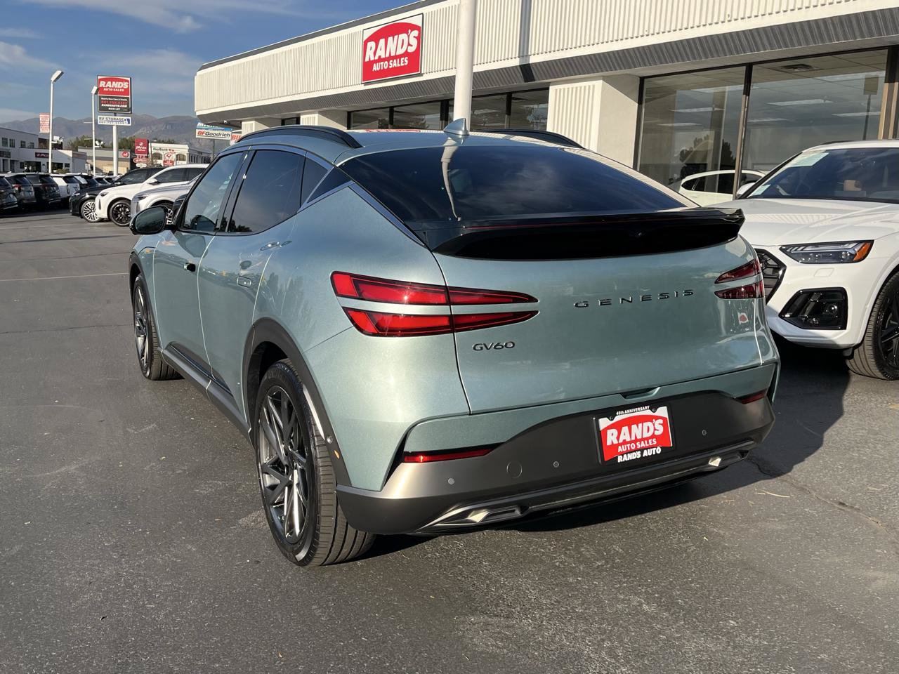Used 2023 Genesis GV60 Advanced AWD/4WD image 10