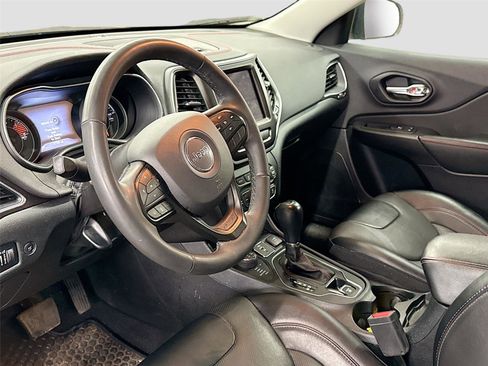 Used 2022 Jeep Cherokee Trailhawk w/ Premium Leather Package image 4