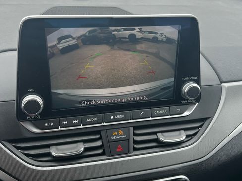 Used 2024 Nissan Altima 2.5 SR image 15