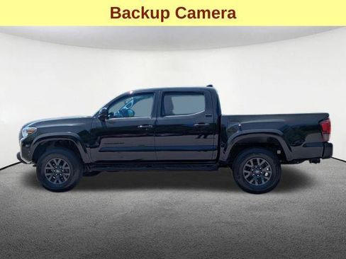 Certified 2023 Toyota Tacoma SR5 AWD/4WD image 10