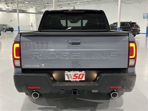 New 2026 Honda Ridgeline Black Edition image 13