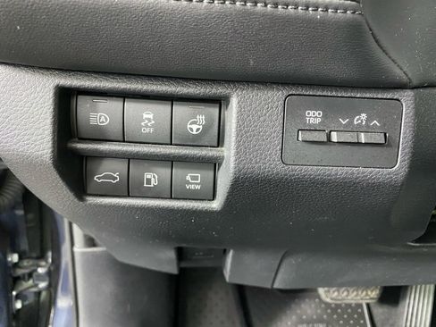 Used 2021 Toyota Avalon Limited w/ Advanced Safety Package FWD image 22