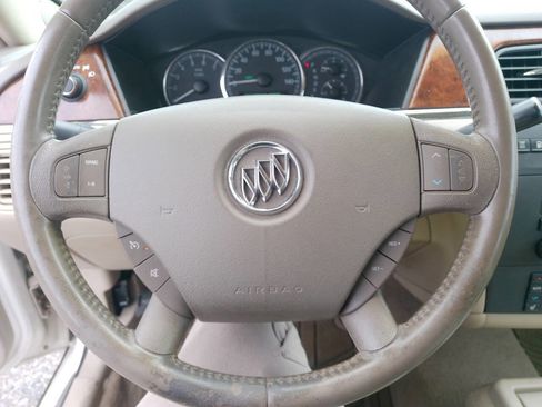 Used 2006 Buick LaCrosse CXL w/ Driver Confidence Package image 29