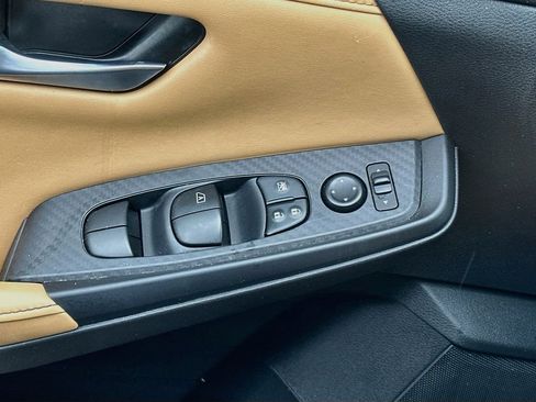 Used 2021 Nissan Sentra SV w/ SV Premium Package FWD image 17