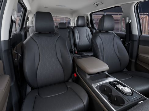 New 2026 Kia Carnival EX FWD image 15