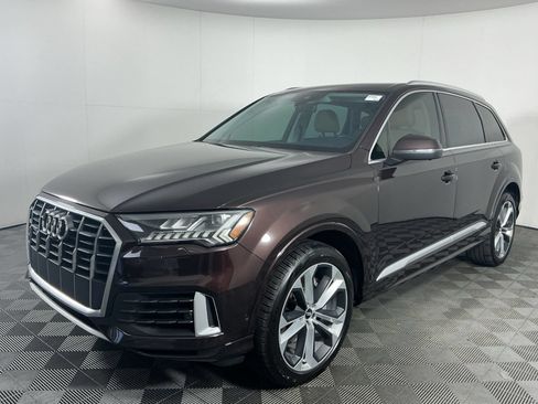 Used 2020 Audi Q7 3.0T Premium Plus w/ Premium Plus Package AWD/4WD image 3