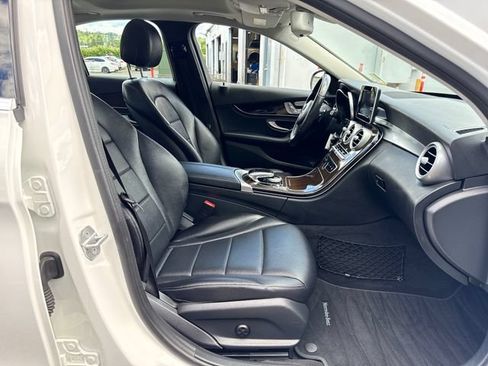 Used 2016 Mercedes-Benz C 300 4MATIC Sedan image 9