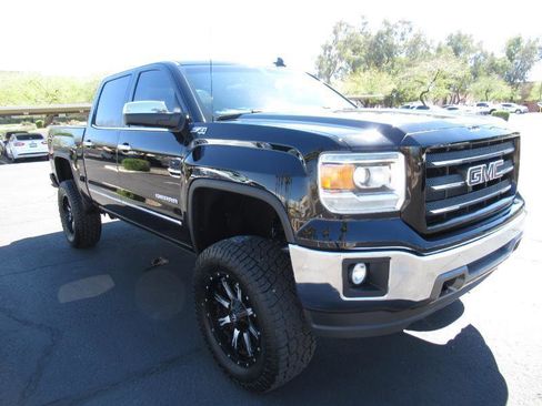 Used 2015 GMC Sierra 1500 SLT w/ Suspension Package, Off-Road image 4