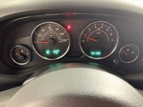 Used 2012 Jeep Wrangler Unlimited Sahara w/ Dual Top Group image 14