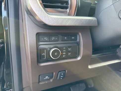 Used 2024 Ford F450 King Ranch w/ Chrome Package image 15