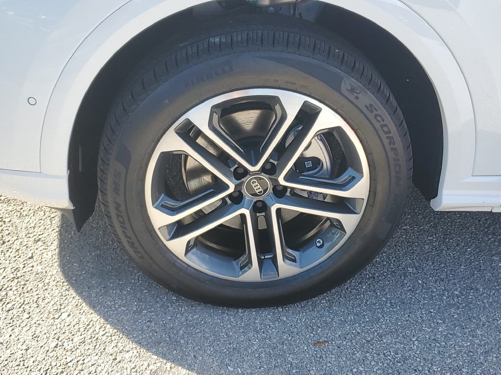 New 2026 Audi Q5 Premium AWD/4WD image 13