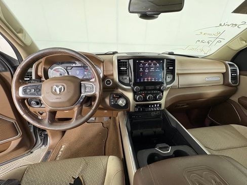 Used 2019 RAM 1500 Laramie AWD/4WD image 8