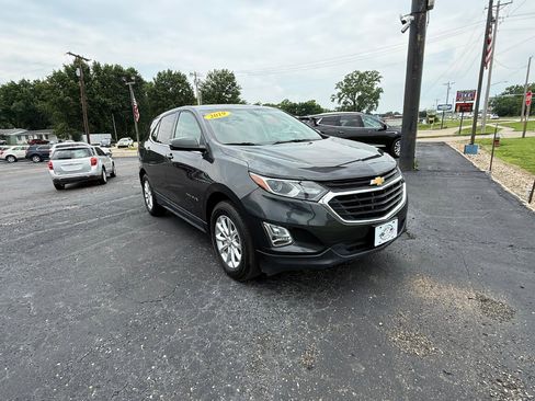 Used 2019 Chevrolet Equinox LT FWD image 1