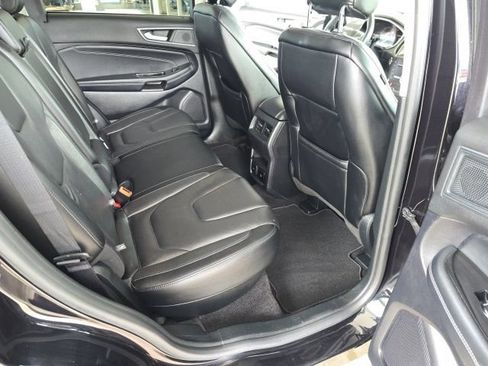 Used 2019 Ford Edge Titanium AWD/4WD image 40