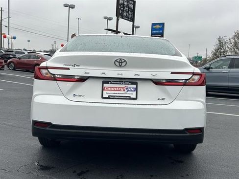 Used 2025 Toyota Camry LE image 10