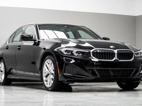 Used 2025 BMW 330i Sedan RWD image 4