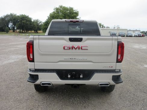 New 2026 GMC Sierra 1500 AT4 w/ AT4 Premium Package image 6
