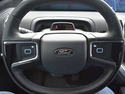 Used 2025 Ford Expedition Platinum w/ Stealth Performance Package image 18