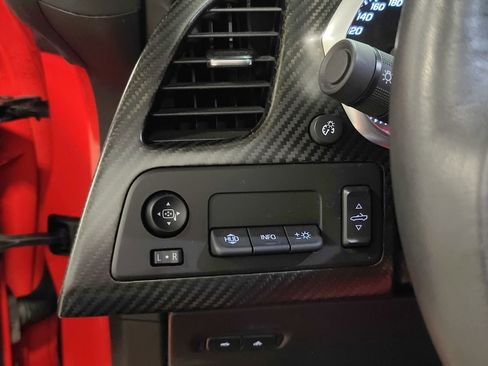 Used 2014 Chevrolet Corvette Stingray Convertible w/ 2LT Preferred Equipment Group image 33