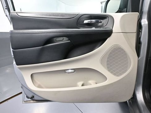 Used 2014 Dodge Grand Caravan SE w/ Quick Order Package 29E SE FWD image 17