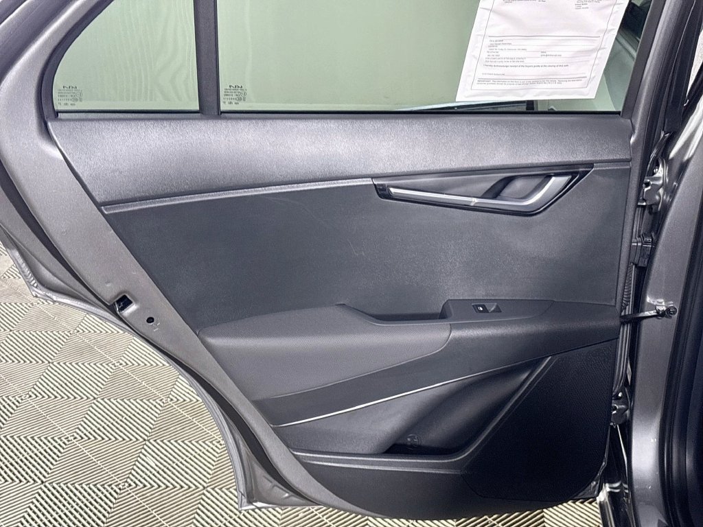 Used 2024 Kia Niro EX FWD image 19