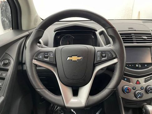 Used 2016 Chevrolet Trax LT w/ LT Convenience Package image 11