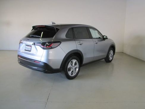 Certified 2023 Honda HR-V LX image 23