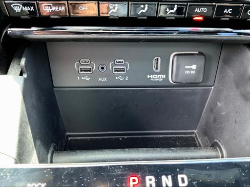 Used 2023 Jeep Grand Cherokee L Overland AWD/4WD image 15