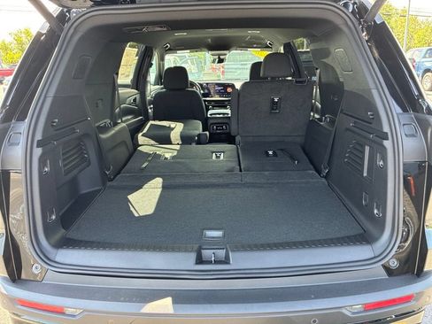 New 2026 Chevrolet Traverse LT AWD/4WD image 32