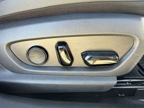 Used 2022 Lexus ES 350 Ultra Luxury w/ Accessory Package 2 image 31