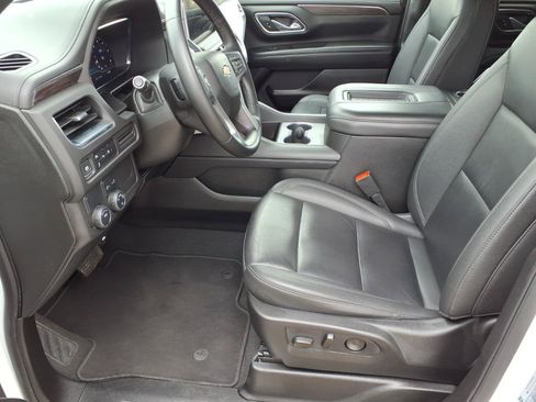 Used 2024 Chevrolet Tahoe LT RWD image 11