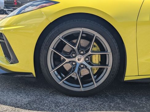 Used 2021 Chevrolet Corvette Stingray Preferred Cpe w/ Engine Appearance Package RWD image 14