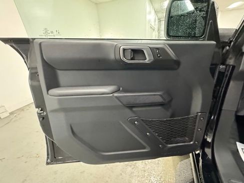 New 2025 Ford Bronco Badlands image 11