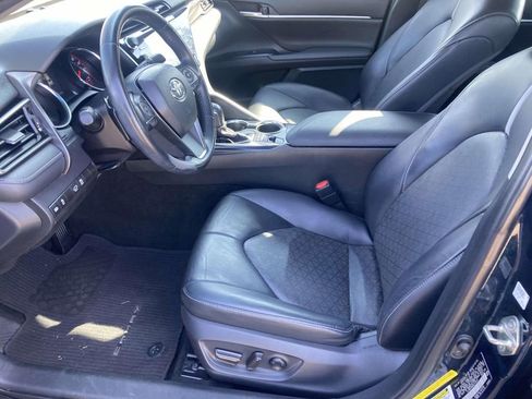 Used 2019 Toyota Camry XSE image 18
